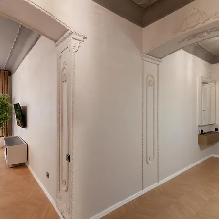 Royal Classic Art On Sichovych Striltsiv 17 Lvov