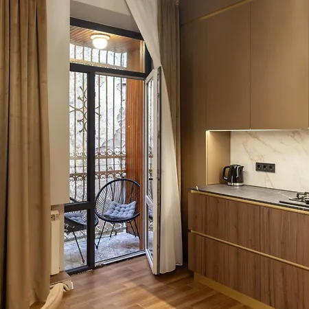 Royal Classic Art On Sichovych Striltsiv 17 Apartmán *