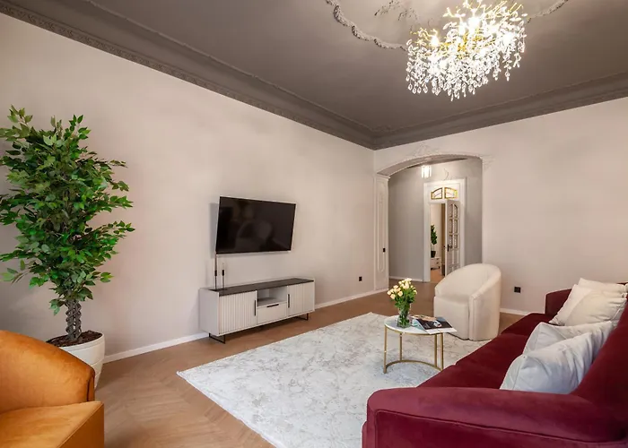 Royal Classic Art On Sichovych Striltsiv 17 Apartmán *