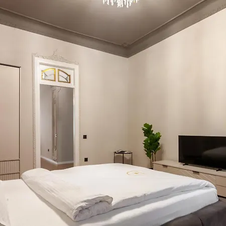 Apartament Royal Classic Art On Sichovych Striltsiv 17 Lwów